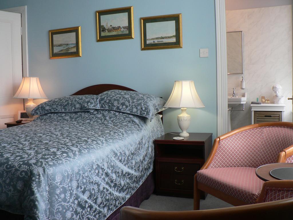 16 Franklin Bijou Boutique Bed & Breakfast ฮาร์โรเกต ห้อง รูปภาพ